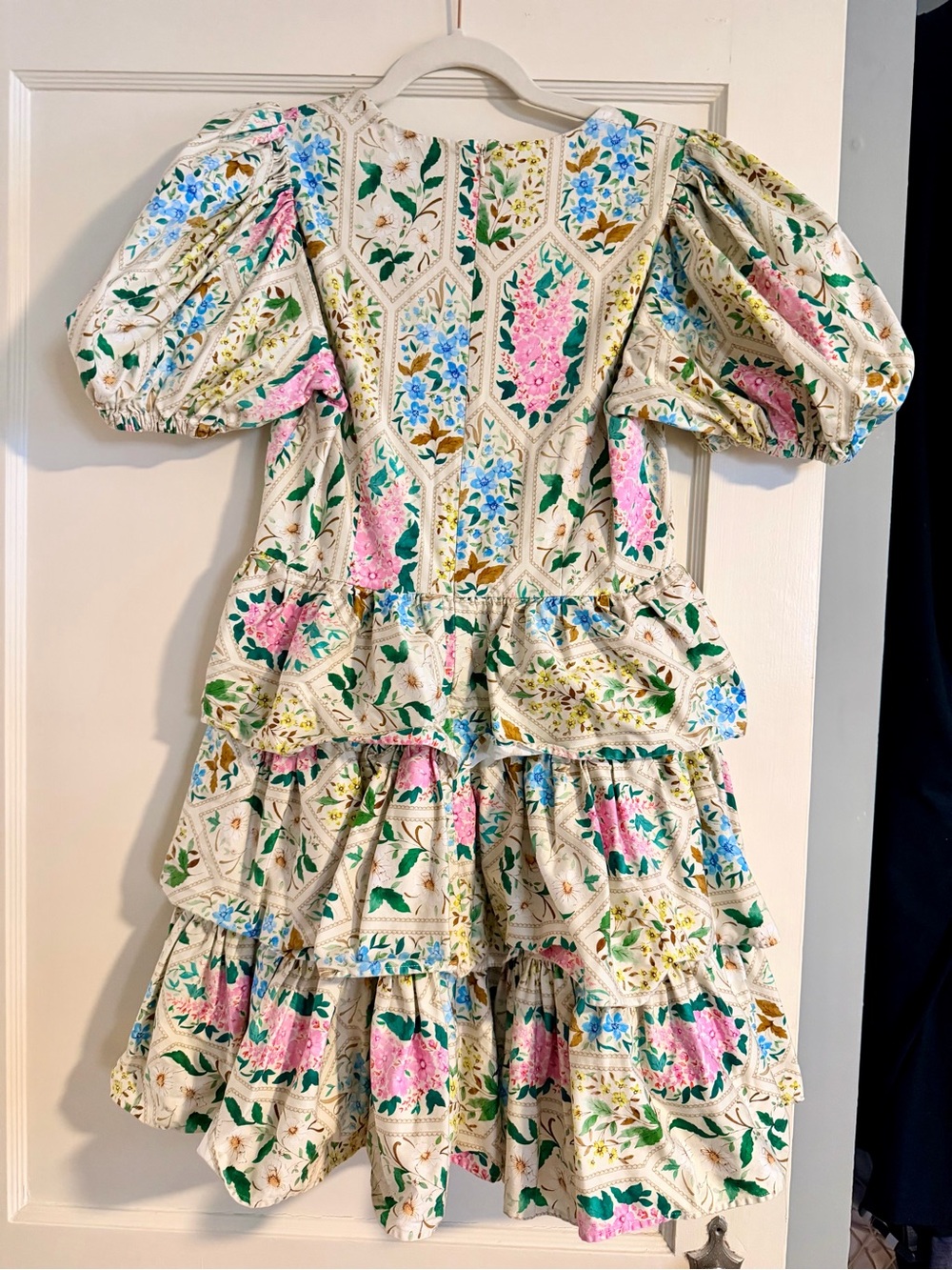 Hunter Bell Porter Dress Tiered Puff-Sleeve Dress in Floral Tile | Size 8 - Picture 6 of 9